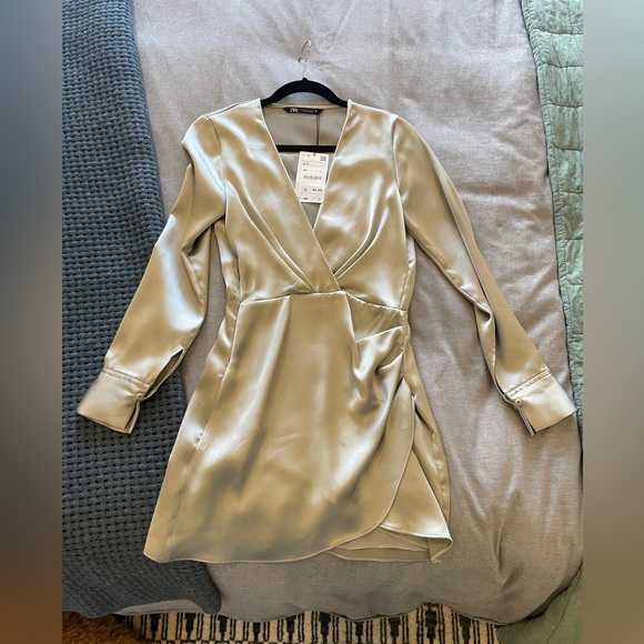 ZARA WRAP FRONT SATIN EFFECT DRESS IN XS GRAY GREEN - Picture 2 of 6